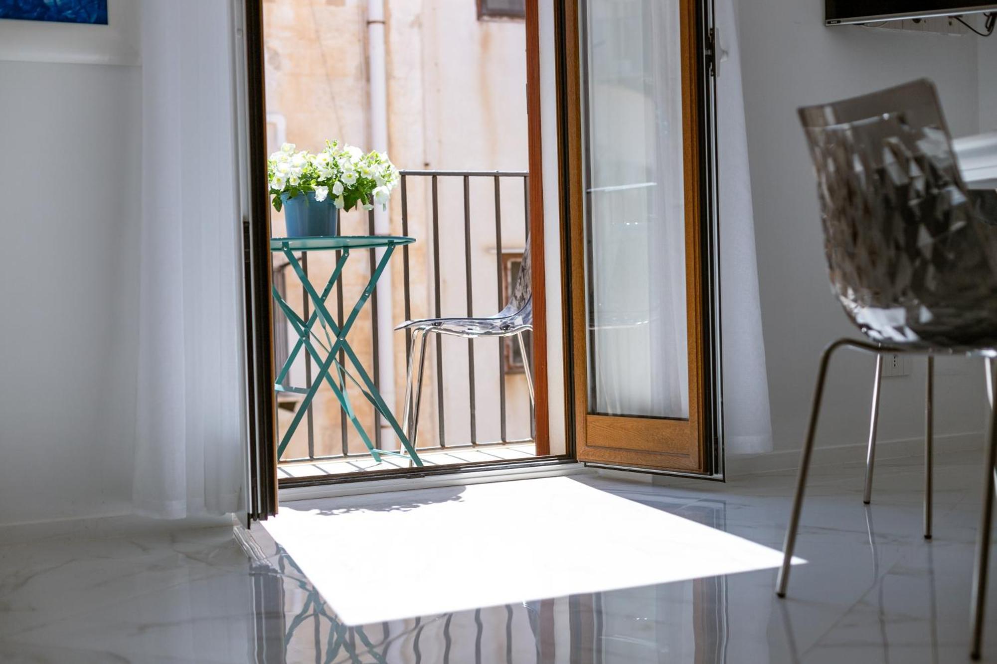 30 Balcone Bordonaro Lägenhet Cefalù Exteriör bild